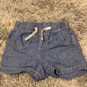 Baby gap jean shorts size 12-18 months